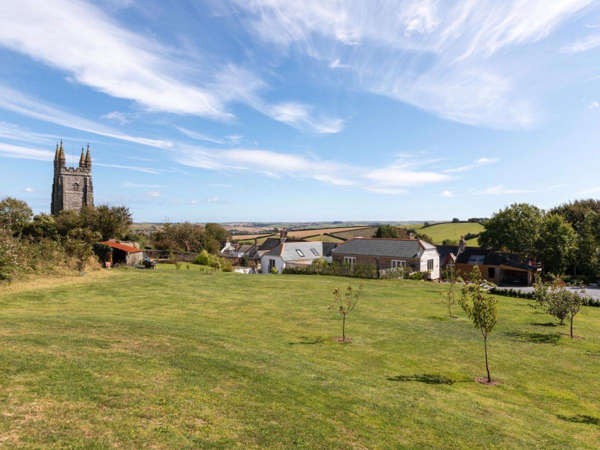 Horsemans Close Kingsbridge  Bagian luar foto